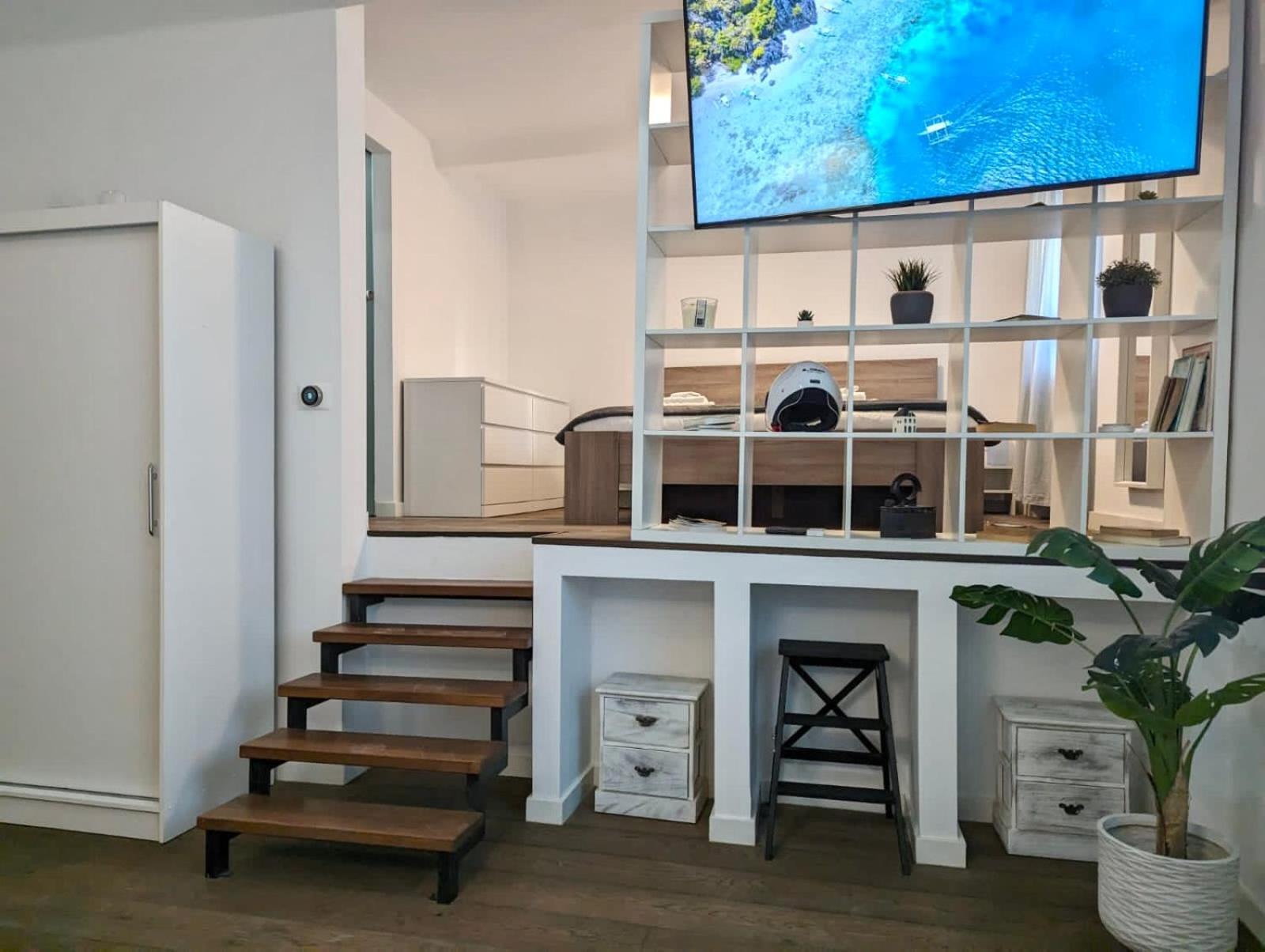 Fantabulous Downtown Abode W King Bed, 65" Tv, Washer And Tumble Dryer 자그레브 외부 사진